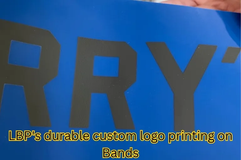 Demonstration of durable custom logo printing on a Bandsfactory resistance band, showing the logo remains solid and clear even when stretched.